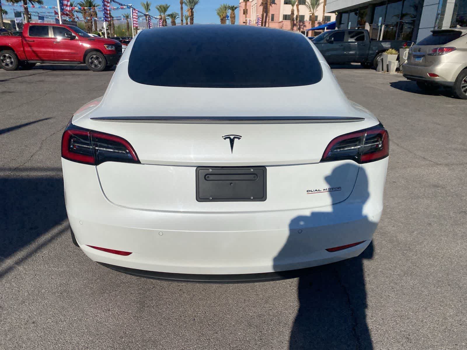 Thumbnail: 2022 Tesla Model 3 - 7