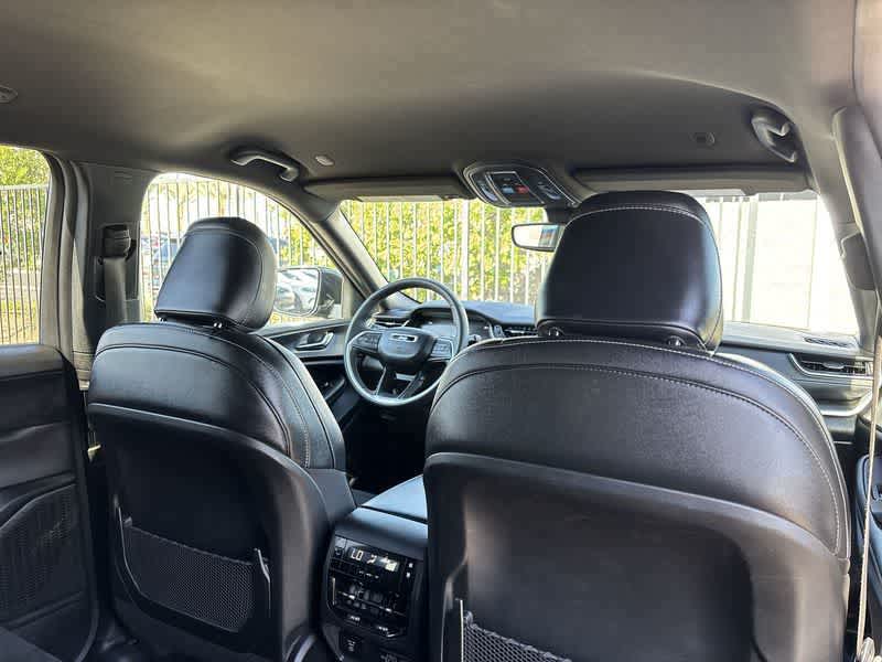 Thumbnail: 2024 Jeep Grand Cherokee L - 17