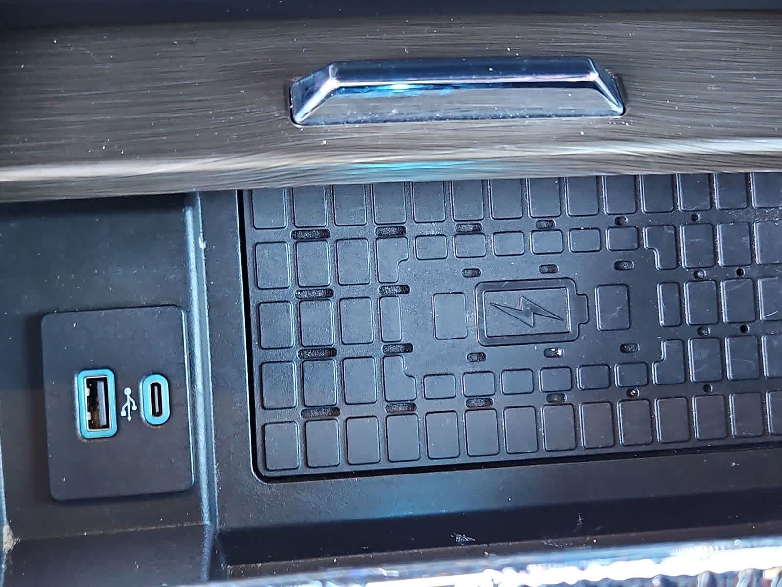 Thumbnail: 2023 Ford Expedition - 32