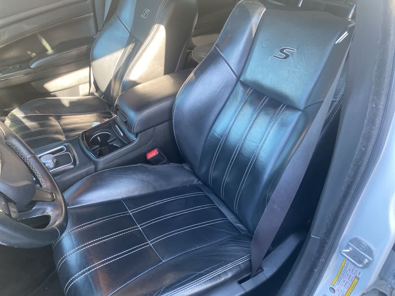 Thumbnail: 2016 Chrysler 300 - 11