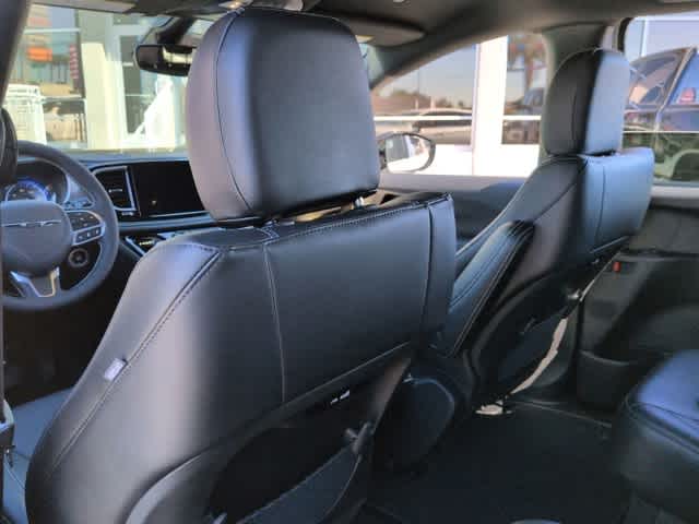 Thumbnail: 2026 Chrysler Pacifica - 19