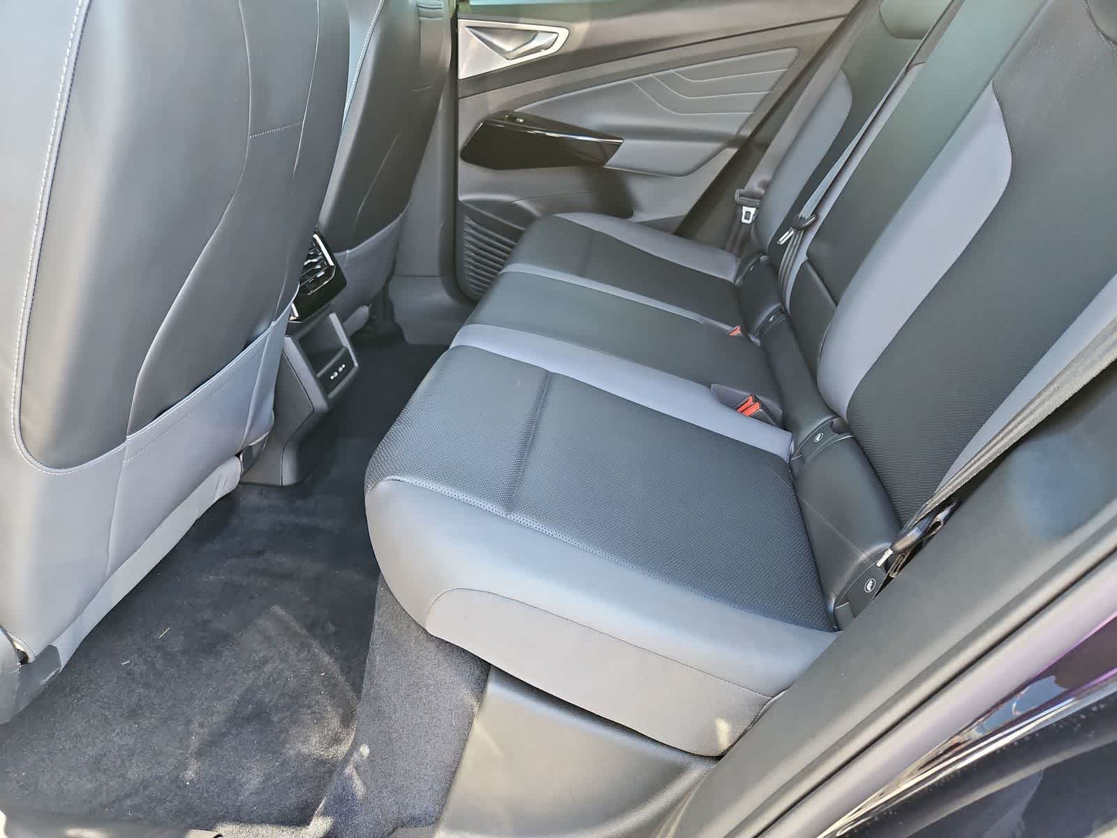 Thumbnail: 2023 Volkswagen ID.4 - 19