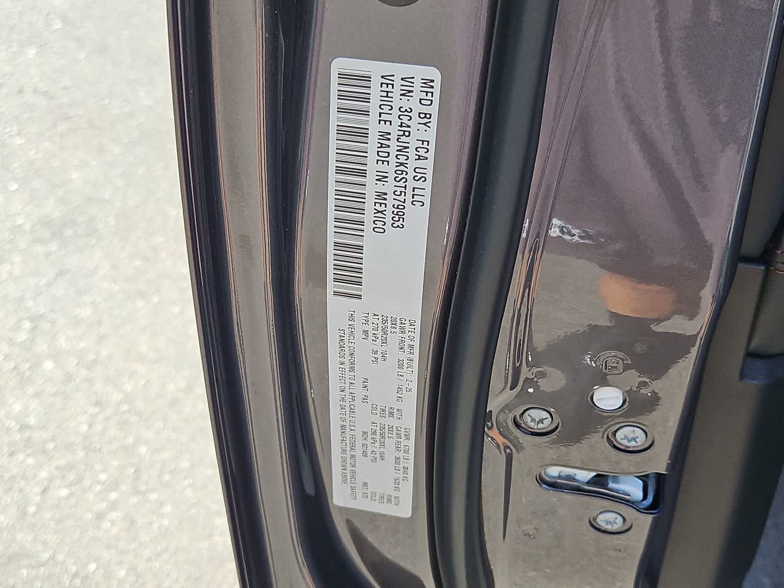 Thumbnail: 2025 Jeep Wagoneer S - 35