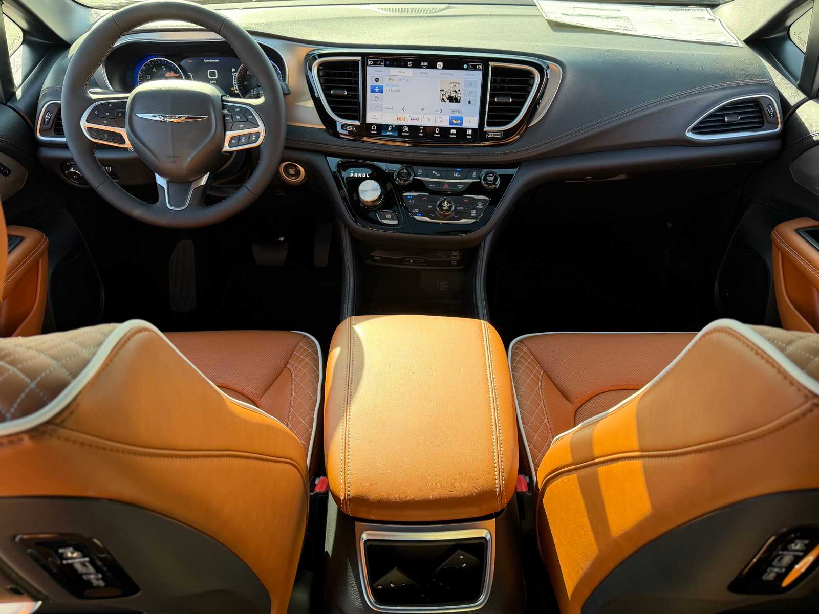 Thumbnail: 2026 Chrysler Pacifica - 26