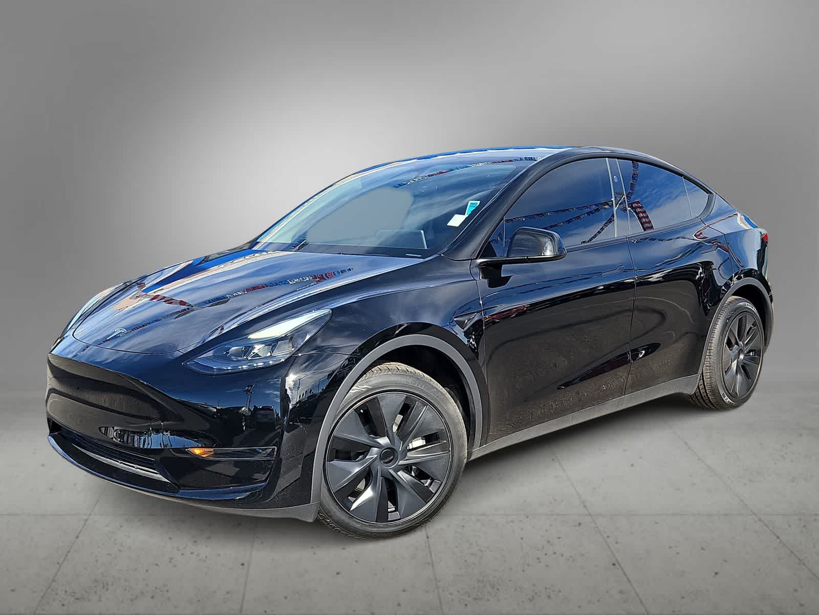 2025 Tesla Model Y Long Range's photo