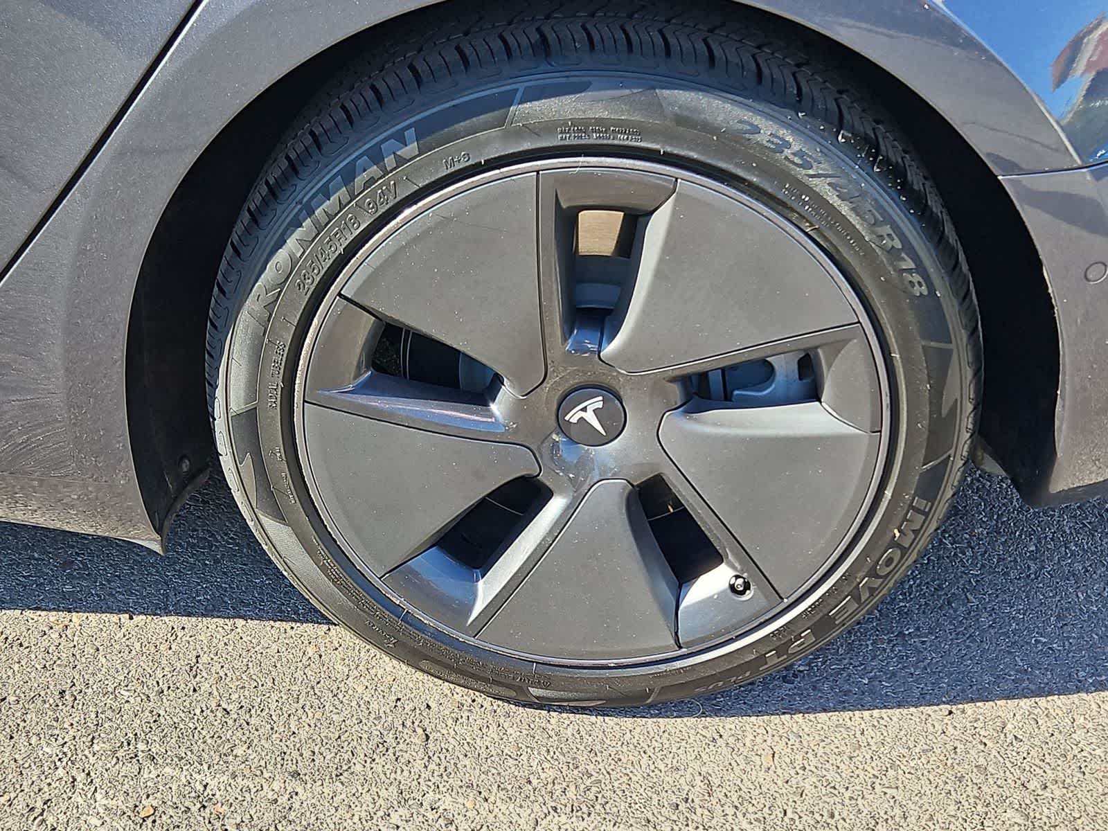 Thumbnail: 2021 Tesla Model 3 - 13