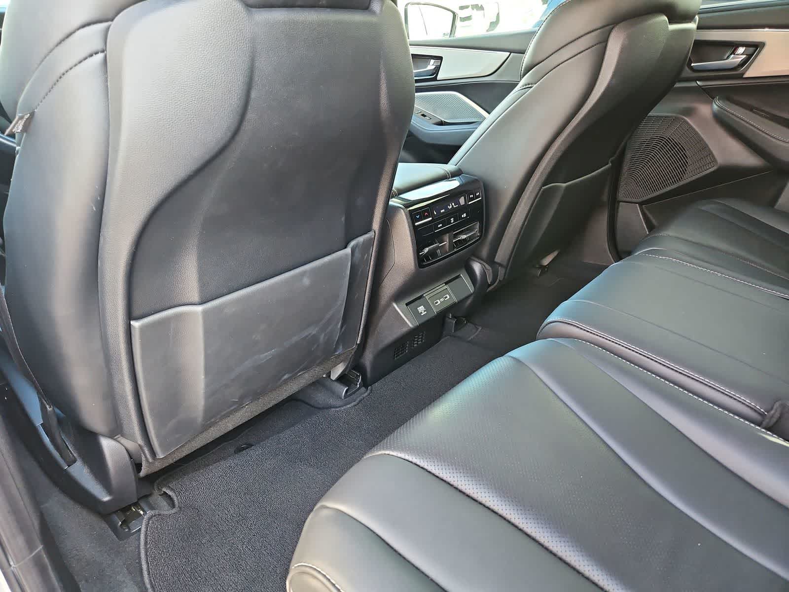 Thumbnail: 2023 Acura MDX - 19