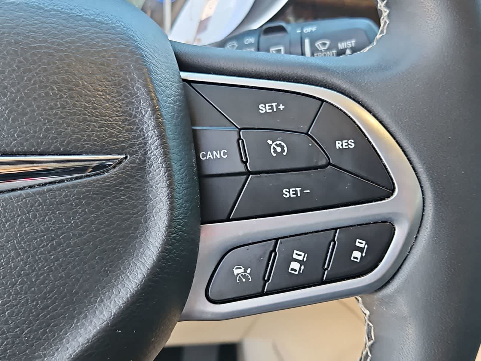 Thumbnail: 2022 Chrysler Pacifica - 26