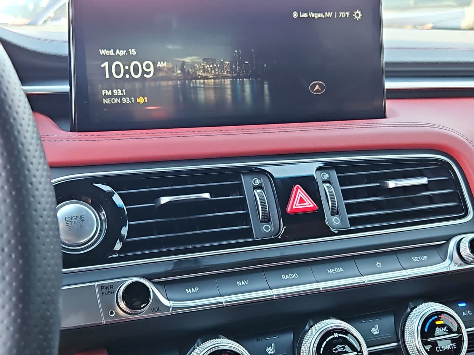 Thumbnail: 2023 Genesis G70 - 28