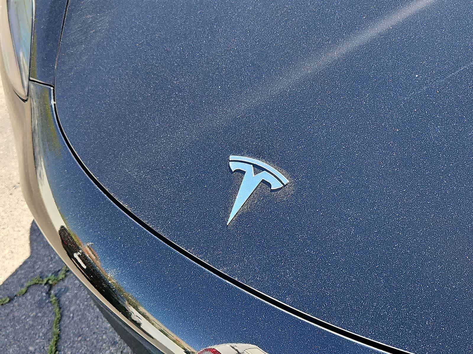 Thumbnail: 2022 Tesla Model 3 - 11