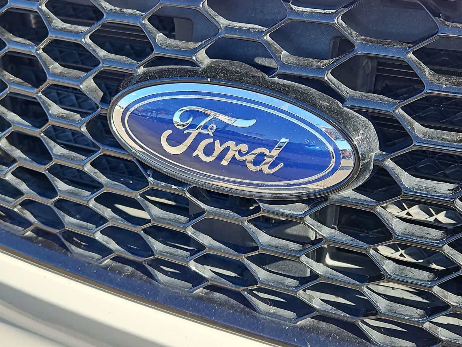 Thumbnail: 2021 Ford Edge - 12