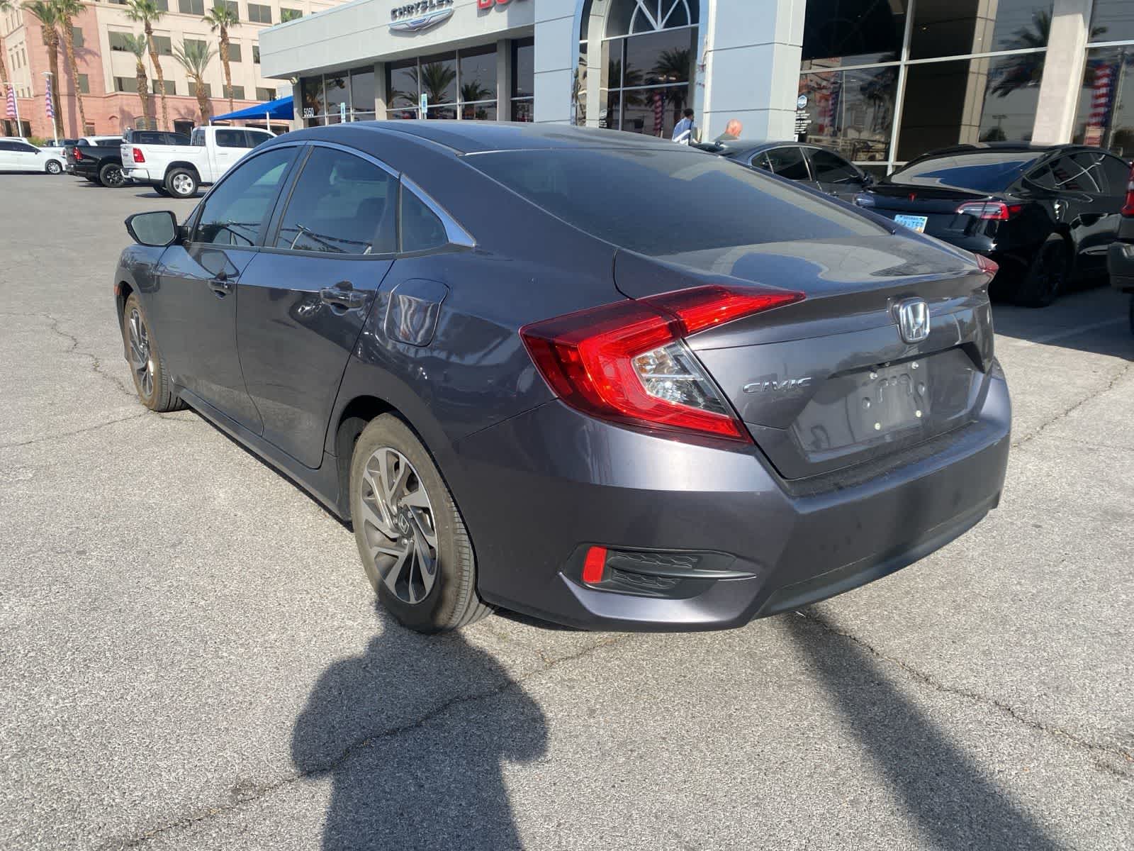 Thumbnail: 2016 Honda Civic - 9