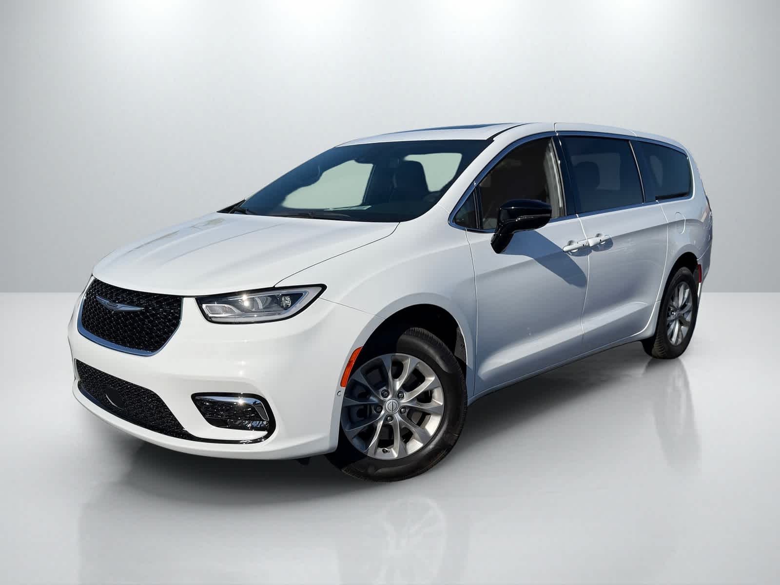 2026 Chrysler Pacifica Limited AWD's photo