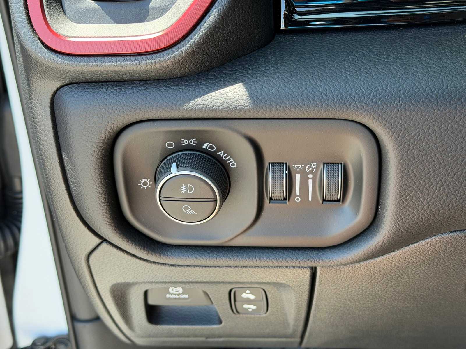 Thumbnail: 2026 RAM 1500 - 16