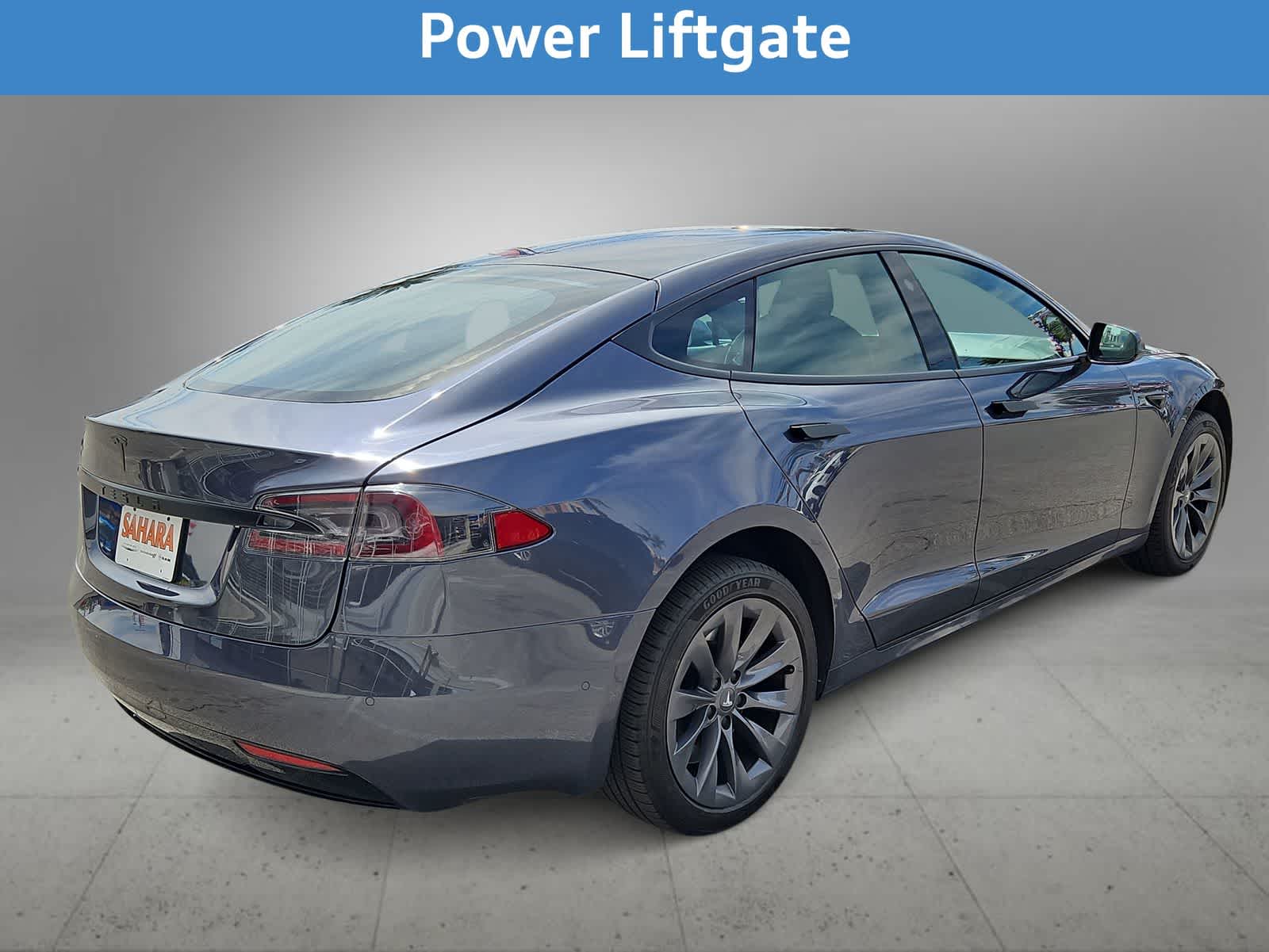 Thumbnail: 2020 Tesla Model S - 10