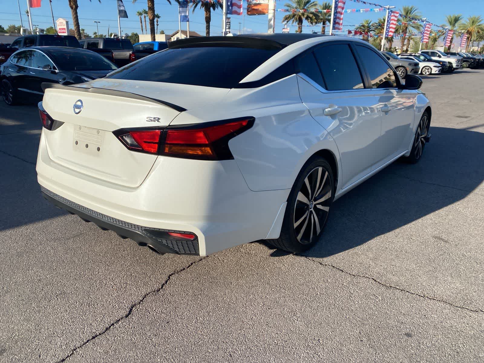 Thumbnail: 2019 Nissan Altima - 6