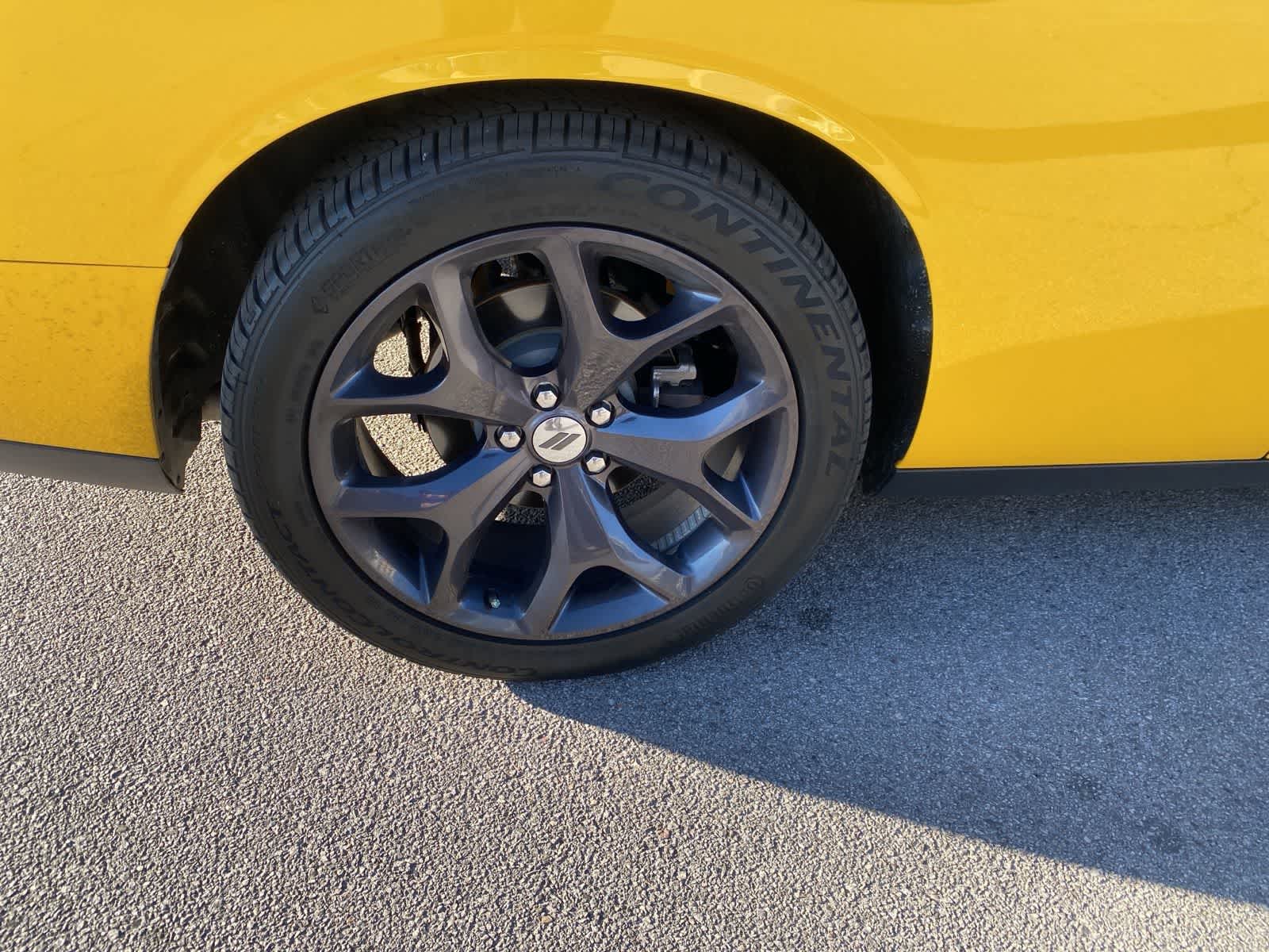 Thumbnail: 2017 Dodge Challenger - 6