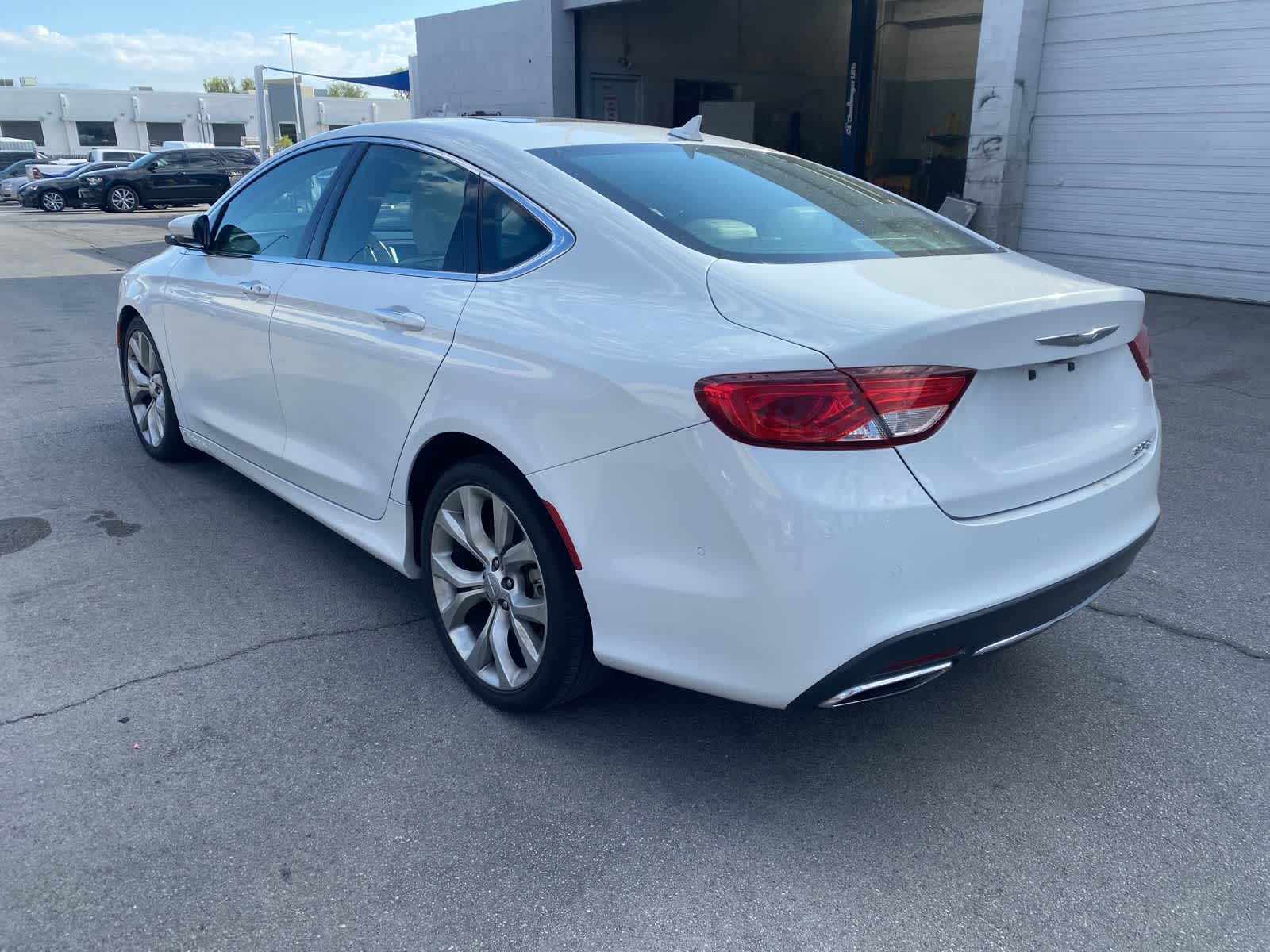 Thumbnail: 2015 Chrysler 200 - 9