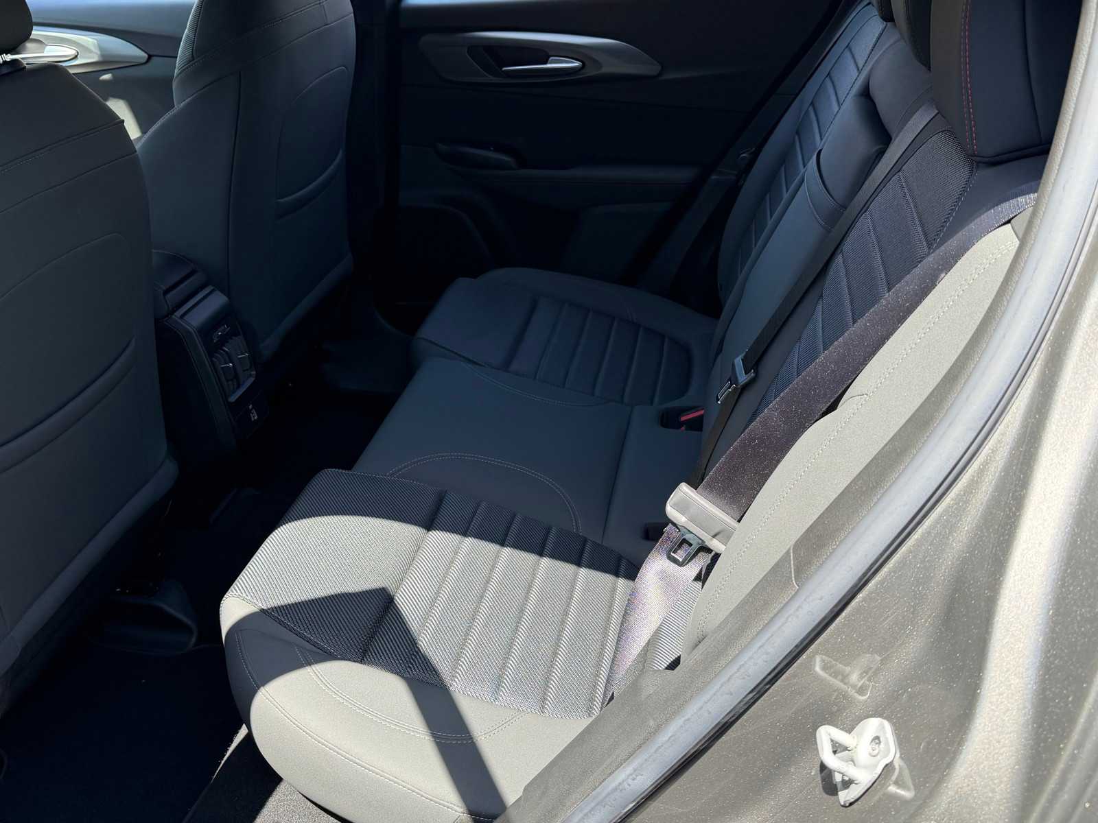 Thumbnail: 2024 Dodge Hornet - 29