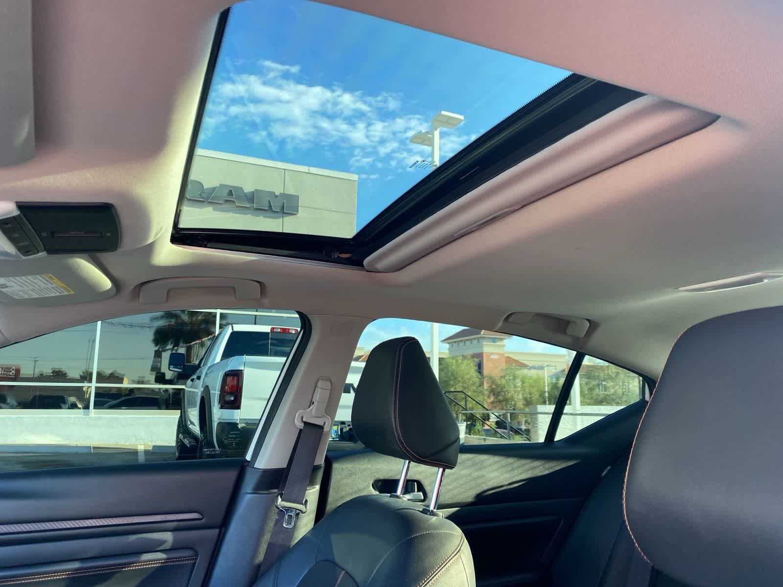 Thumbnail: 2019 Nissan Altima - 12