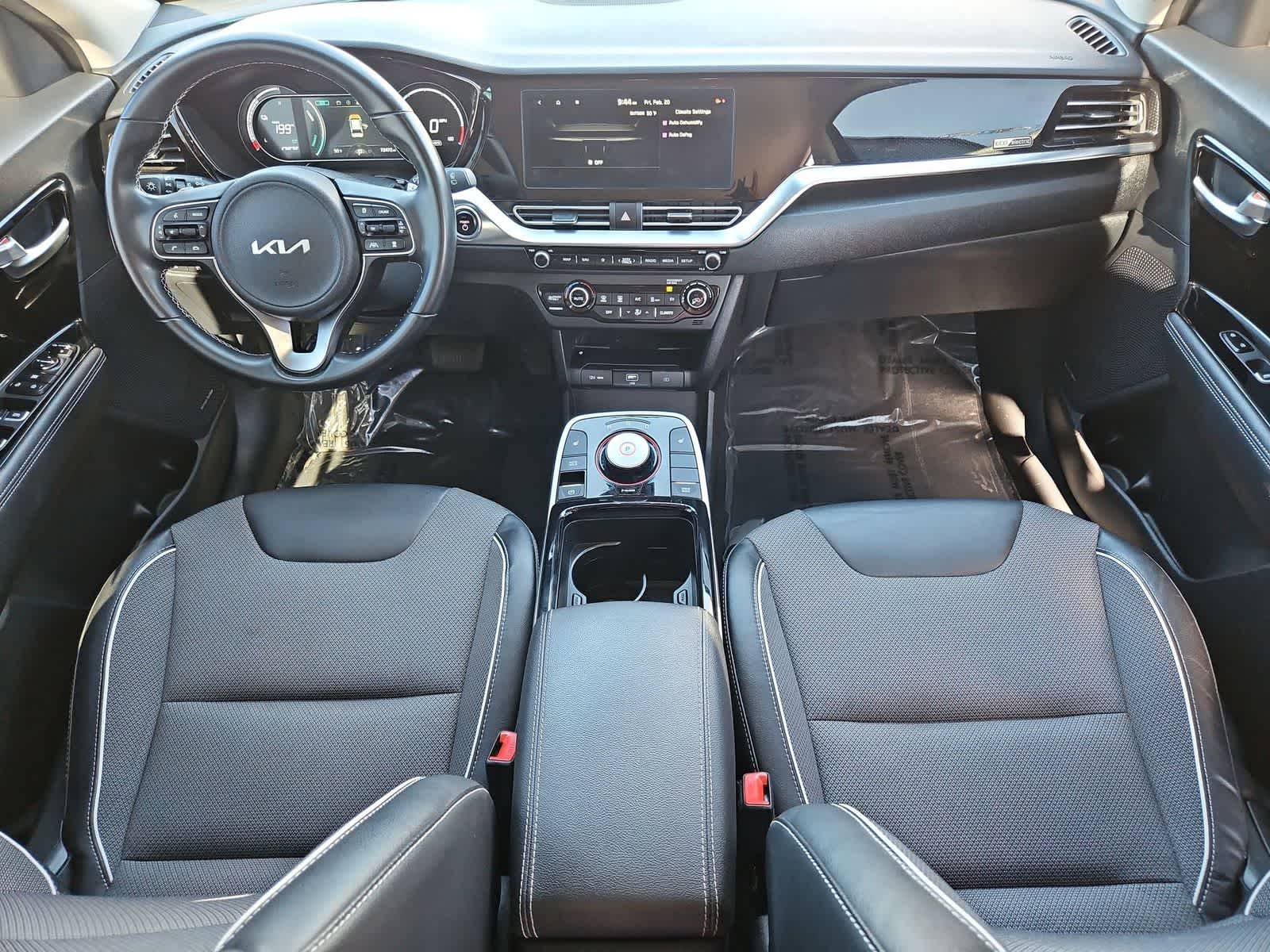 Thumbnail: 2022 Kia Niro - 16