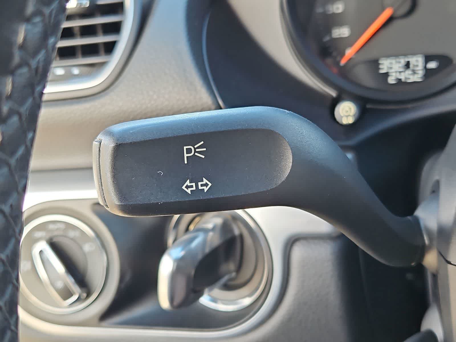 Thumbnail: 2017 Porsche 718 Boxster - 22