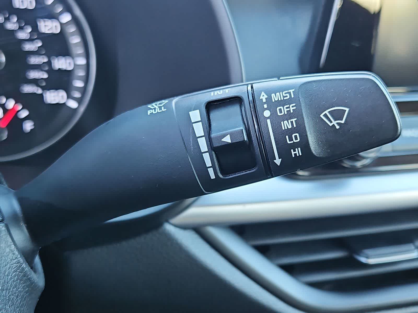 Thumbnail: 2023 Kia Forte - 26