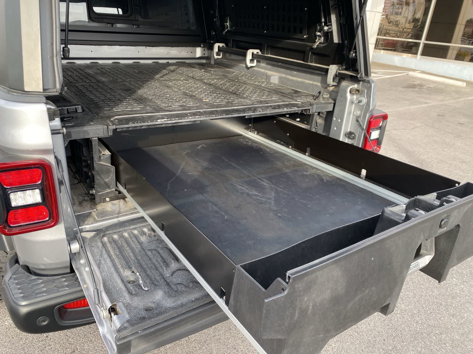 Thumbnail: 2021 Jeep Gladiator - 15