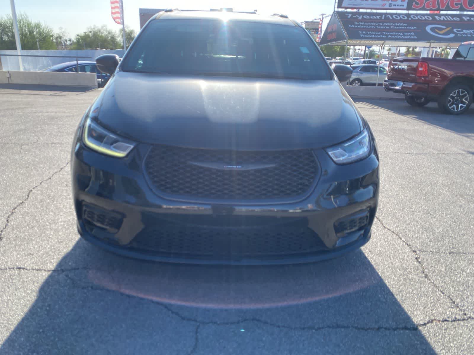 Thumbnail: 2021 Chrysler Pacifica - 2