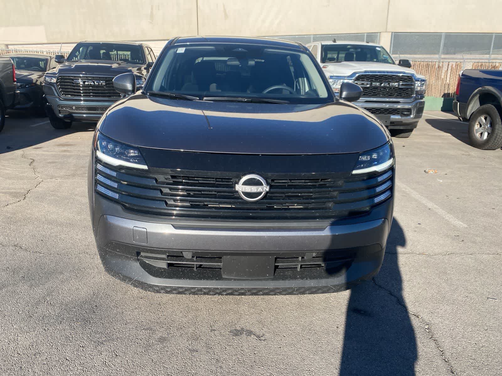 Thumbnail: 2025 Nissan Kicks - 2
