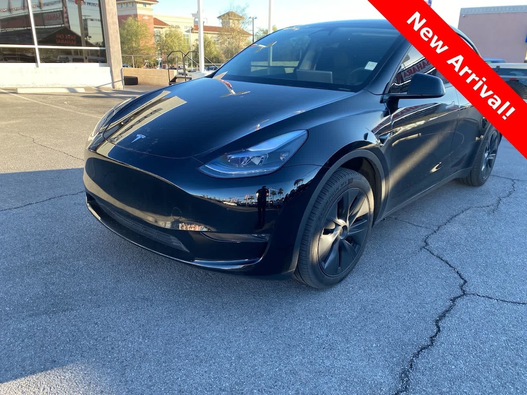 Used 2025 Tesla Model Y Long Range SUV