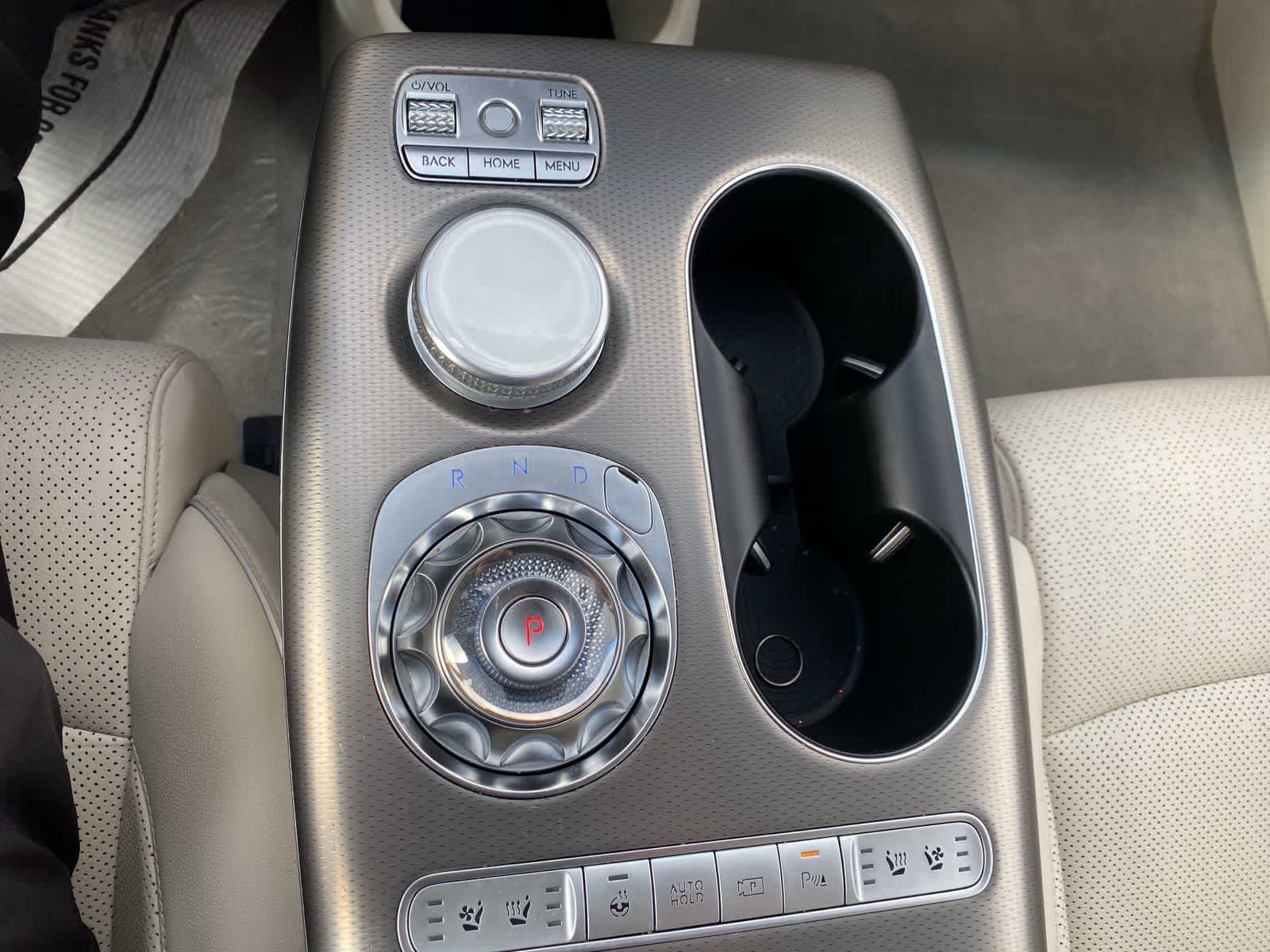 Thumbnail: 2024 Genesis GV60 - 16