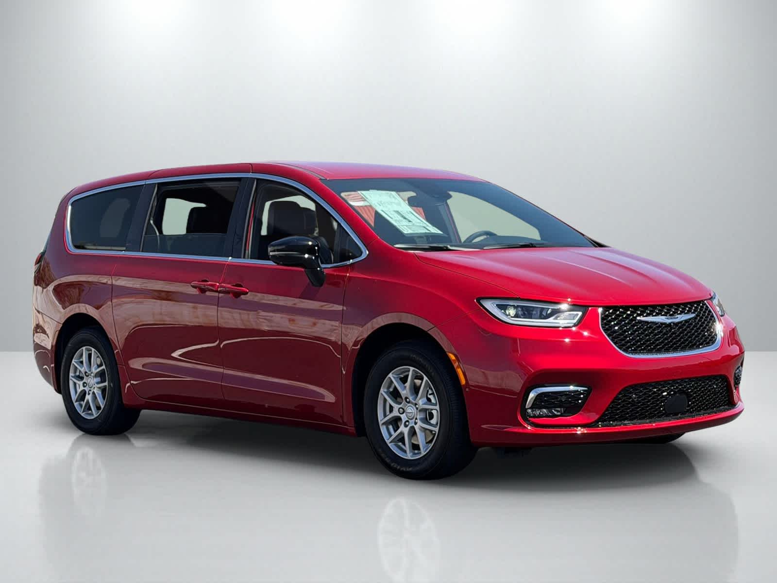 Thumbnail: 2026 Chrysler Pacifica - 10