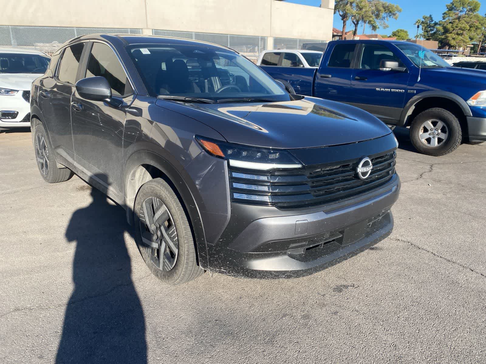Thumbnail: 2025 Nissan Kicks - 3