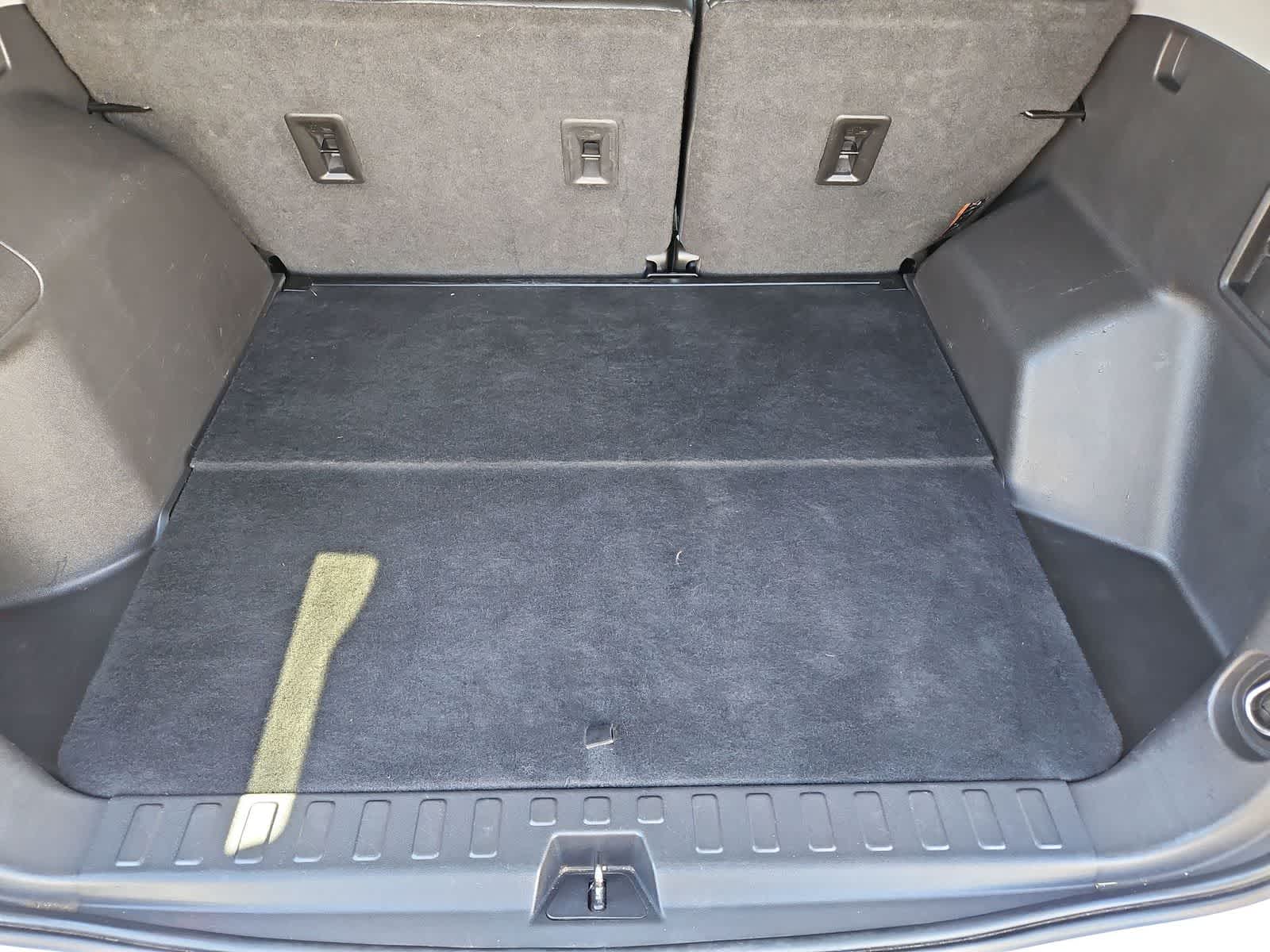 Thumbnail: 2021 GMC Terrain - 33