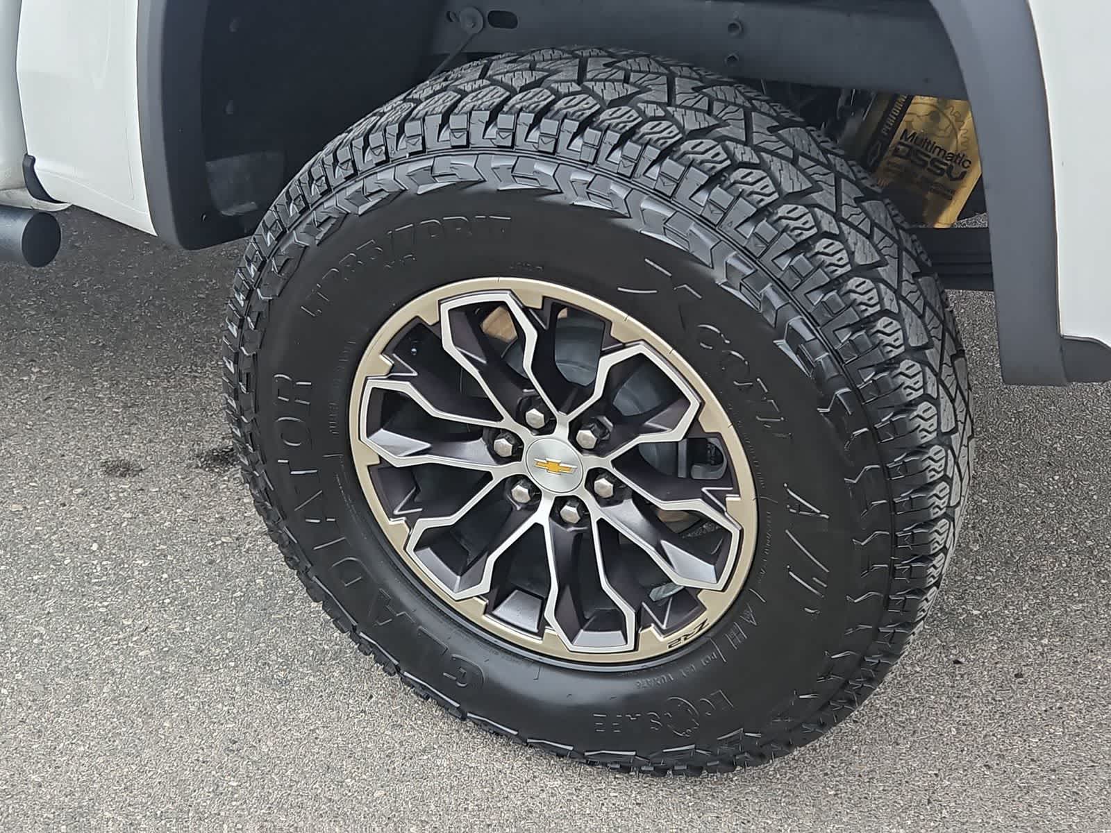 Thumbnail: 2021 Chevrolet Colorado - 13