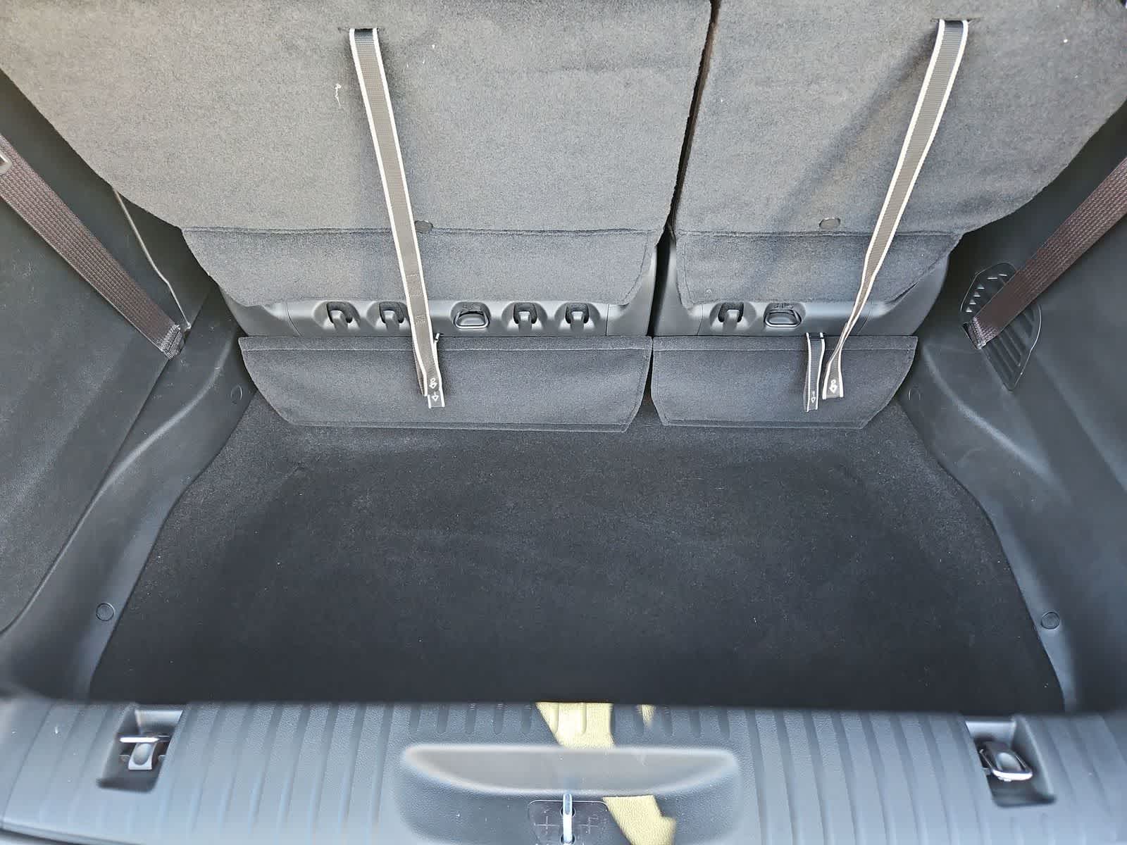 Thumbnail: 2026 Chrysler Pacifica - 33