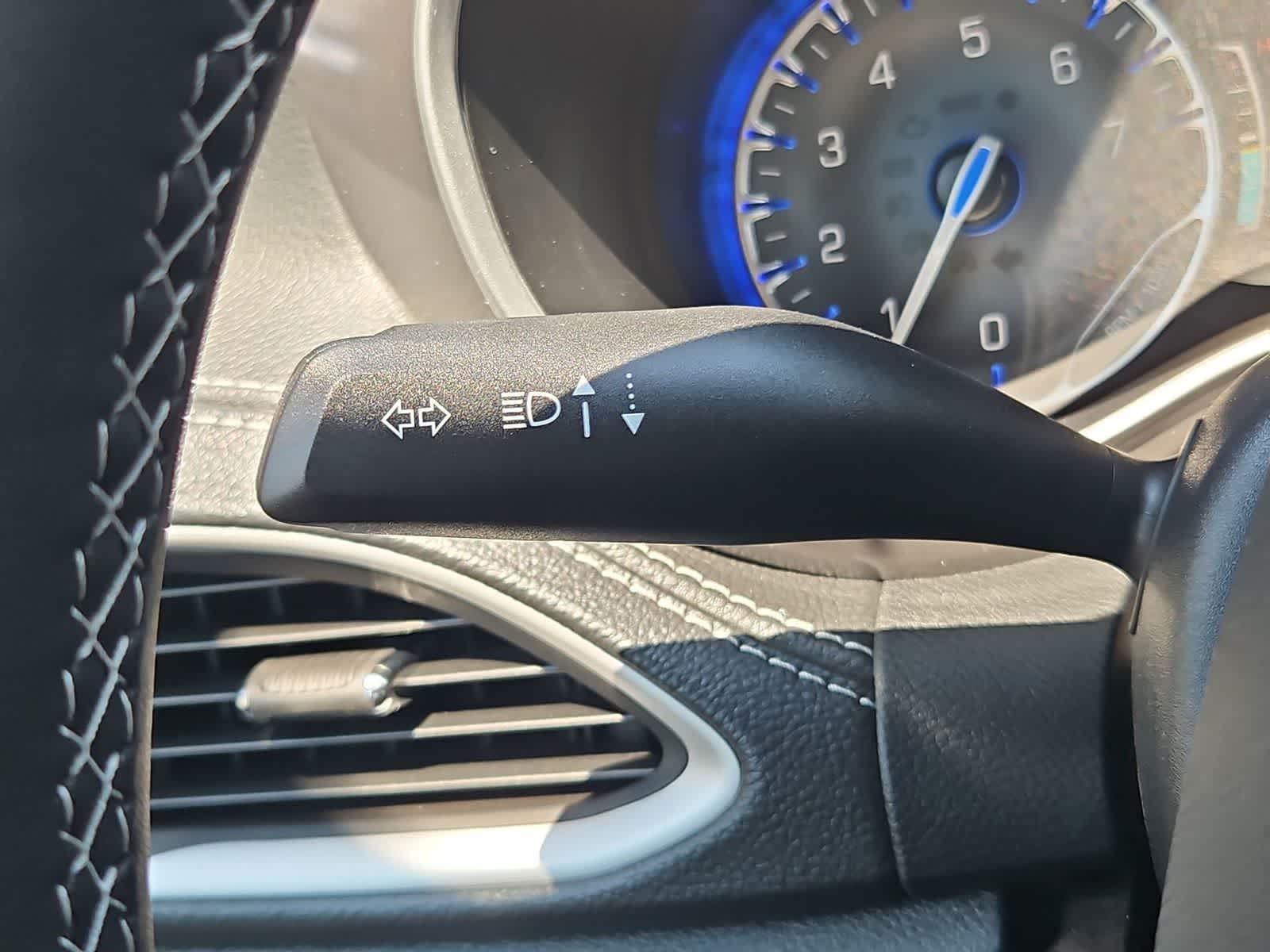 Thumbnail: 2025 Chrysler Pacifica - 26