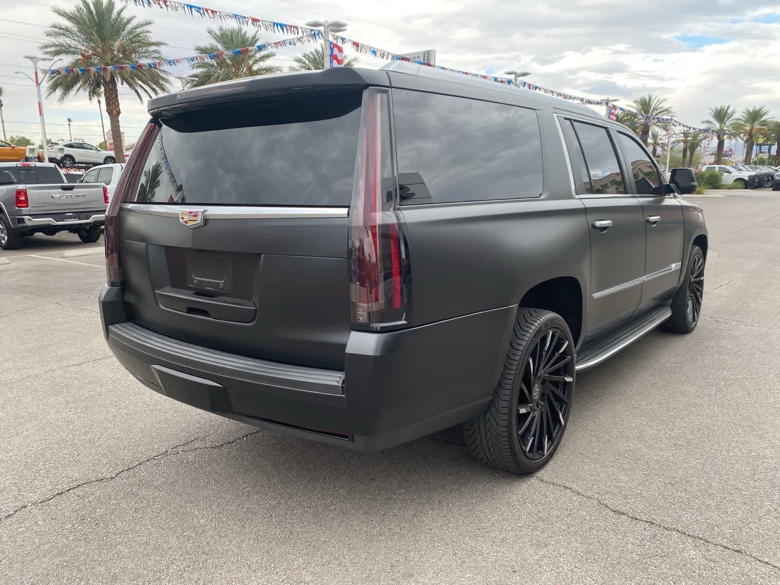 Thumbnail: 2016 Cadillac Escalade - 6