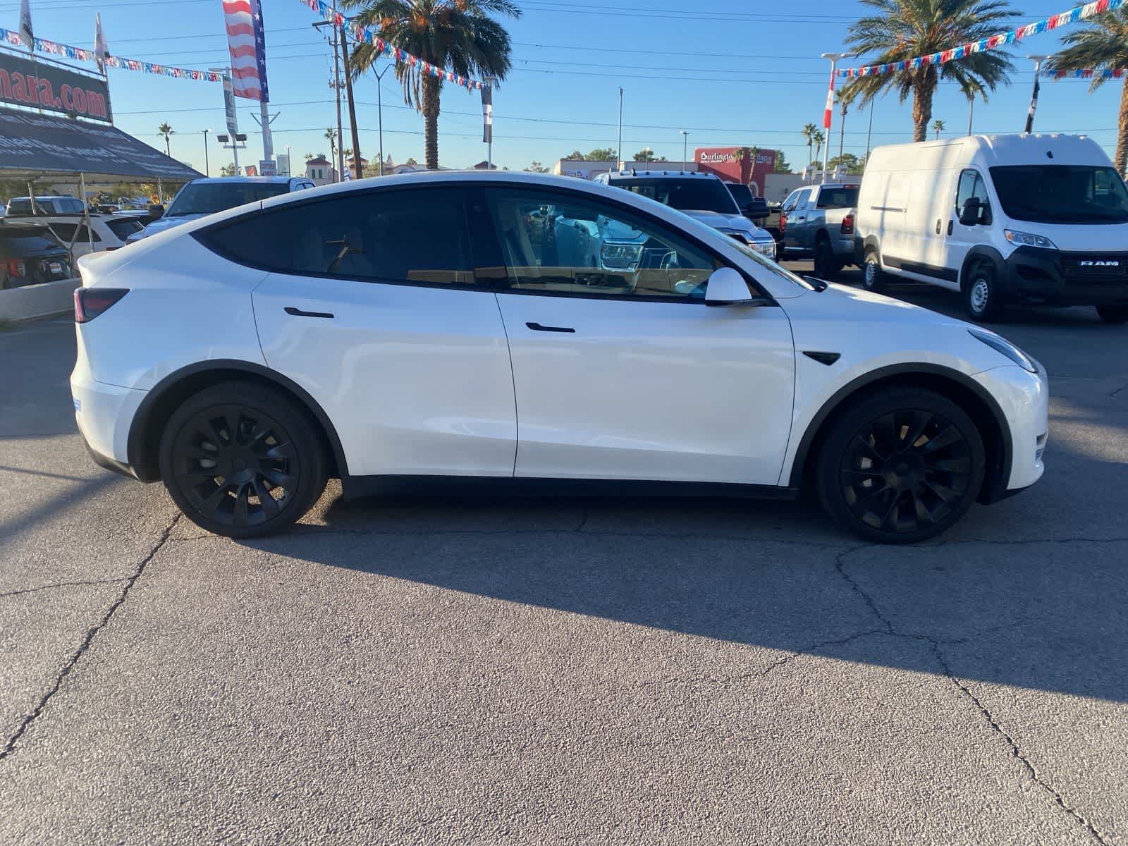 Thumbnail: 2020 Tesla Model Y - 4