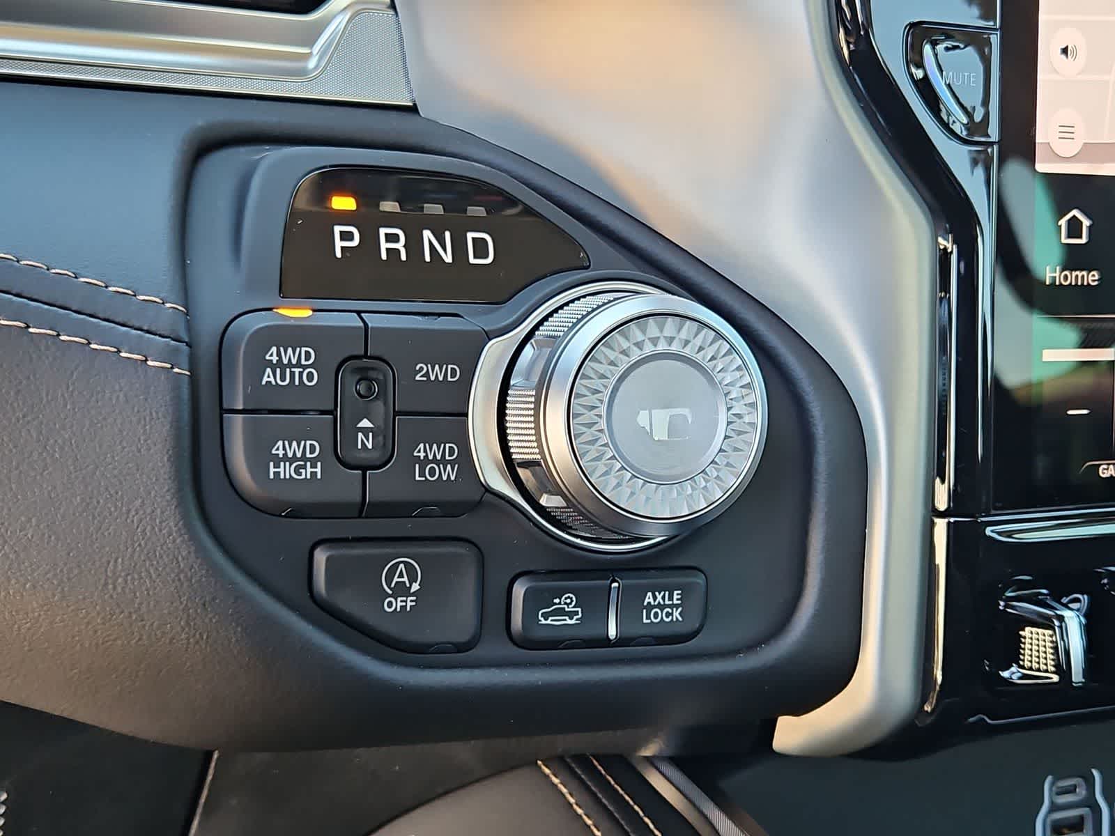 Thumbnail: 2026 RAM 1500 - 32