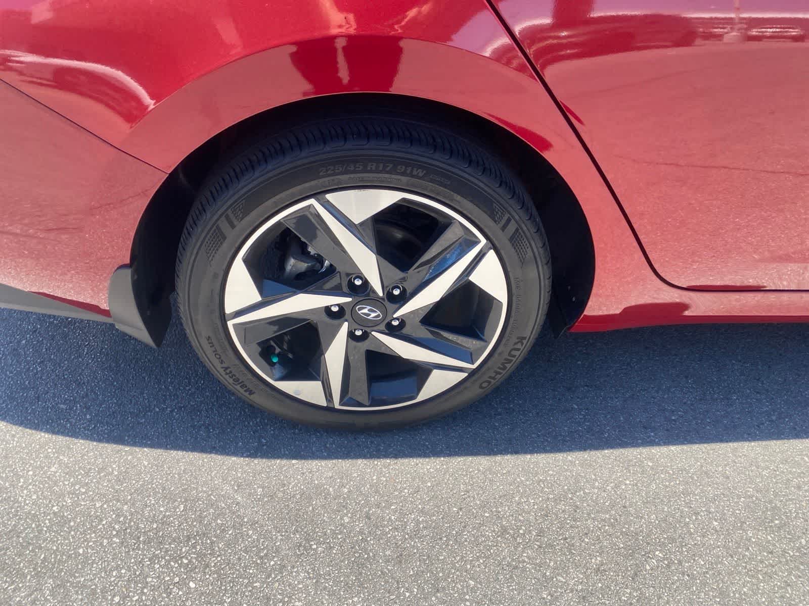 Thumbnail: 2023 Hyundai Elantra - 5