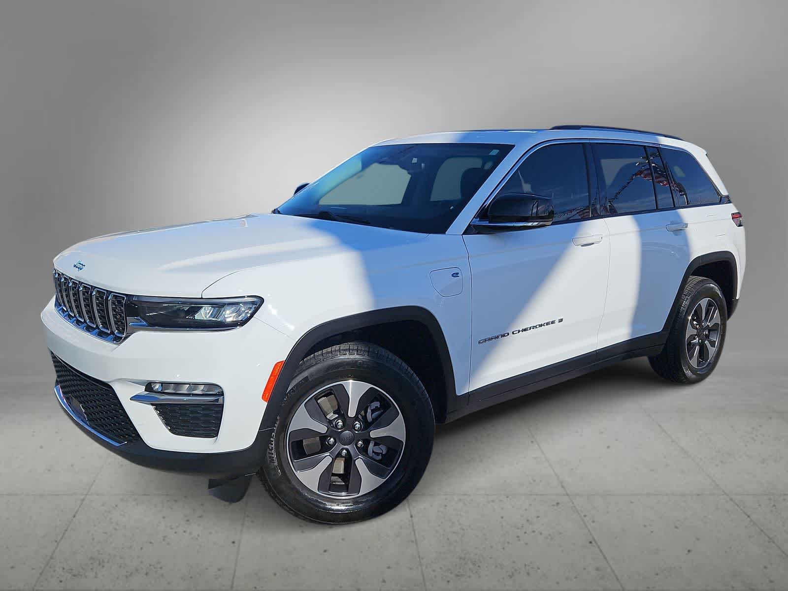 Thumbnail: 2022 Jeep Grand Cherokee - 1