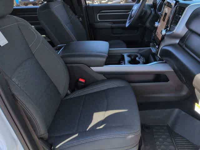 2026 RAM 3500 Big Horn - Photo 21