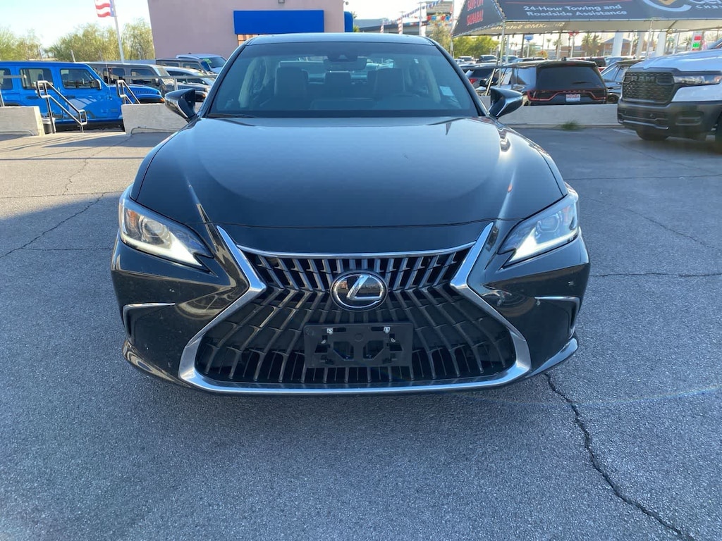 Used 2025 Lexus ES  Sedan