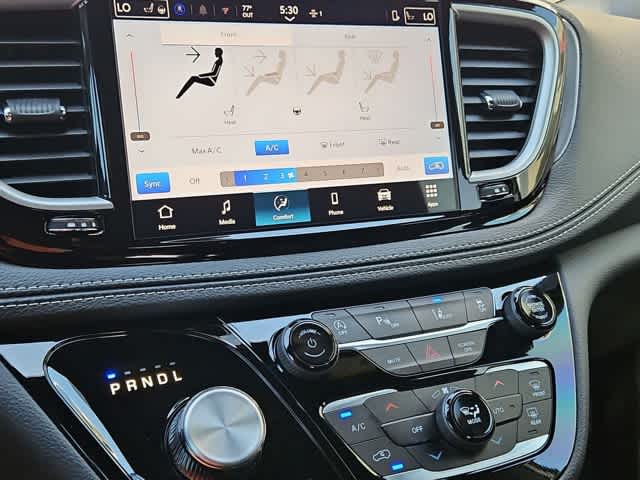 Thumbnail: 2026 Chrysler Pacifica - 27