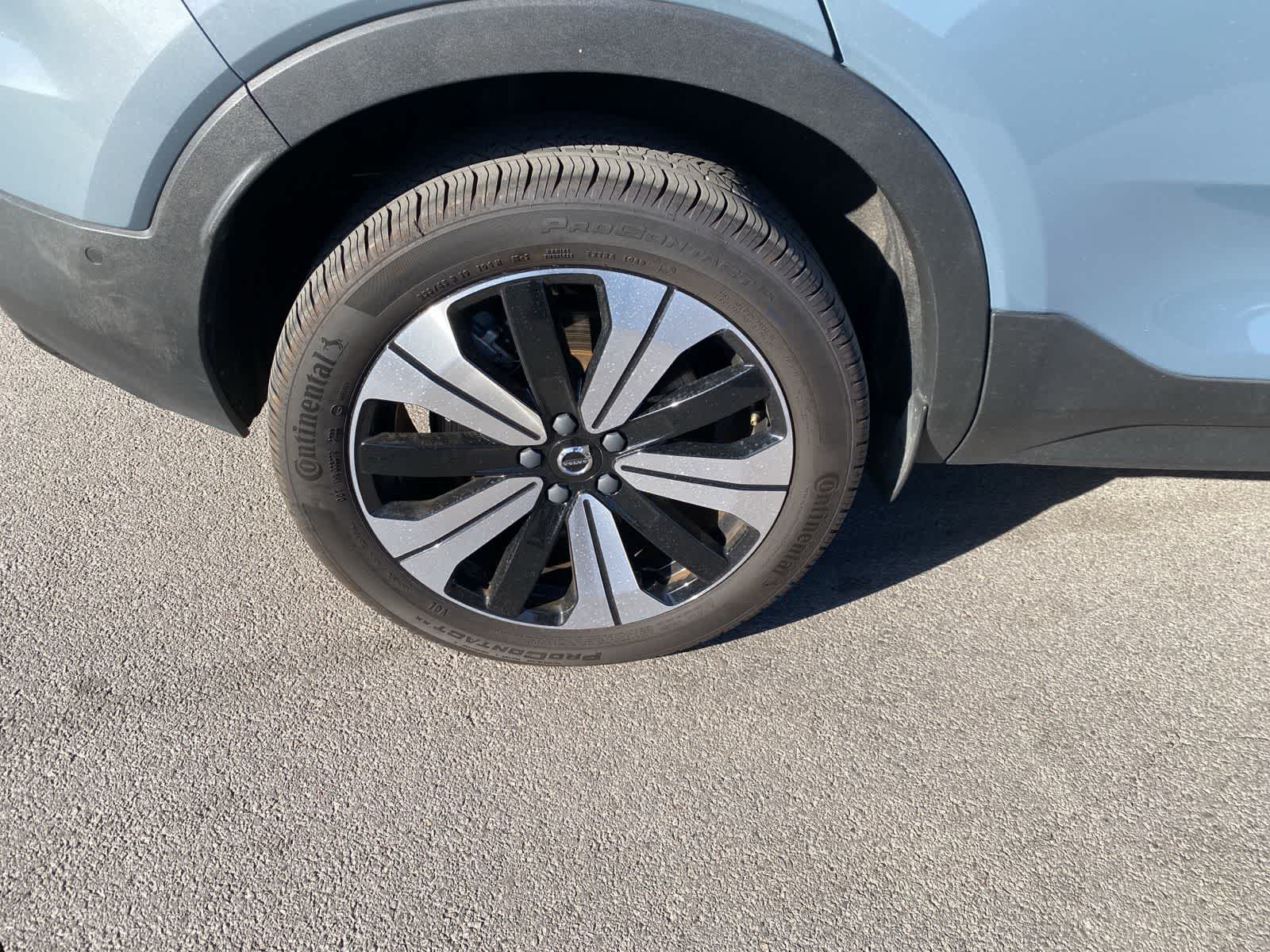 Thumbnail: 2023 Volvo C40 - 6