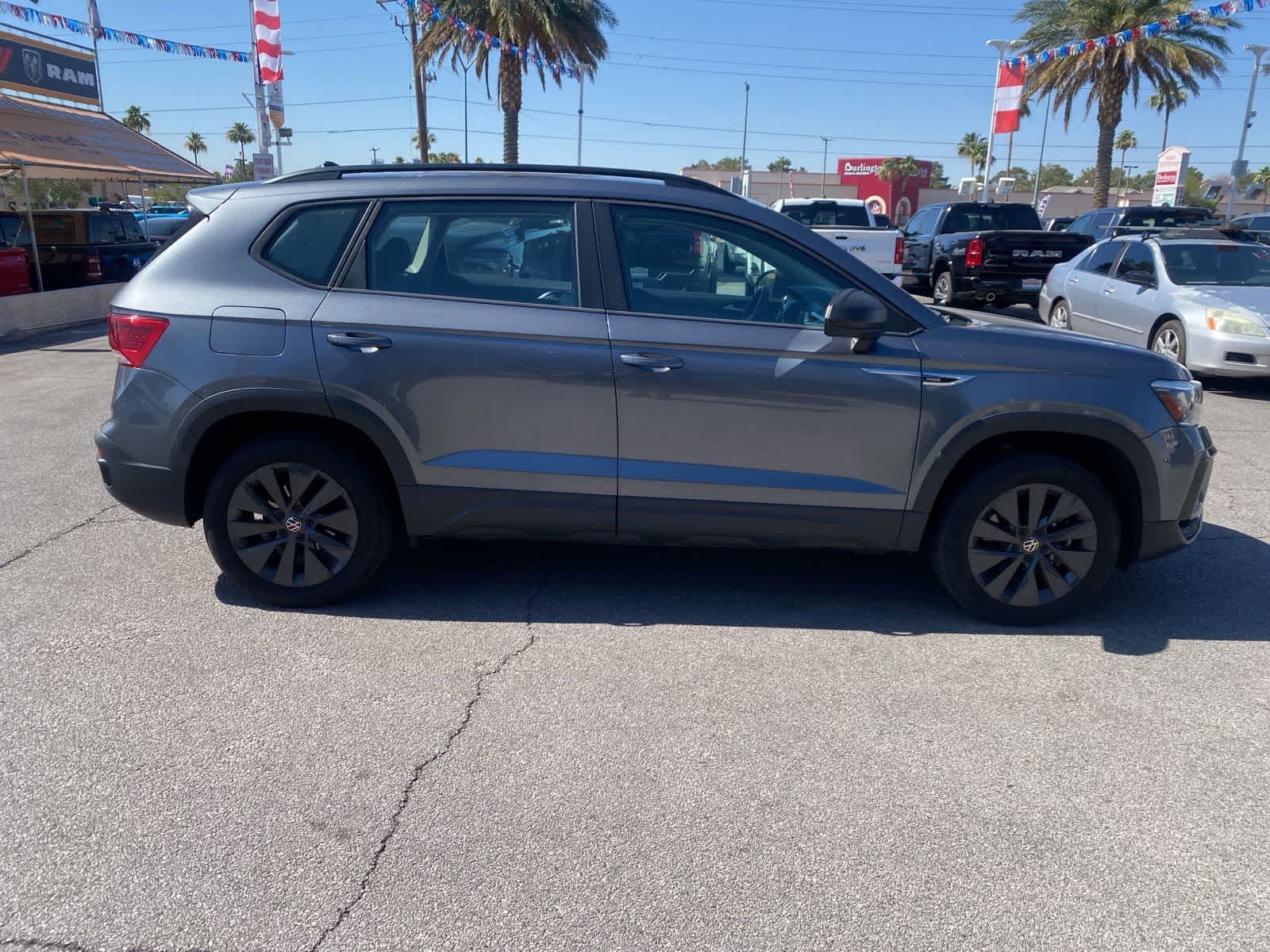 Thumbnail: 2023 Volkswagen Taos - 5