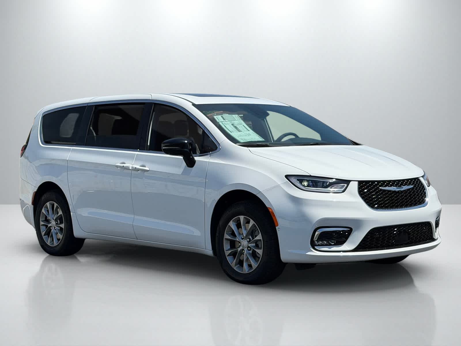 Thumbnail: 2026 Chrysler Pacifica - 10