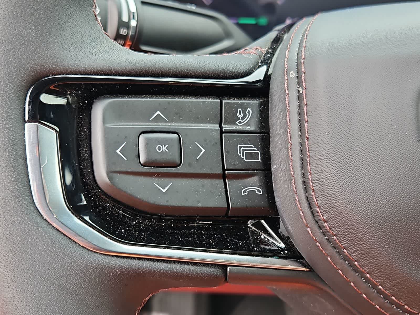 Thumbnail: 2024 Jeep Wagoneer S - 23